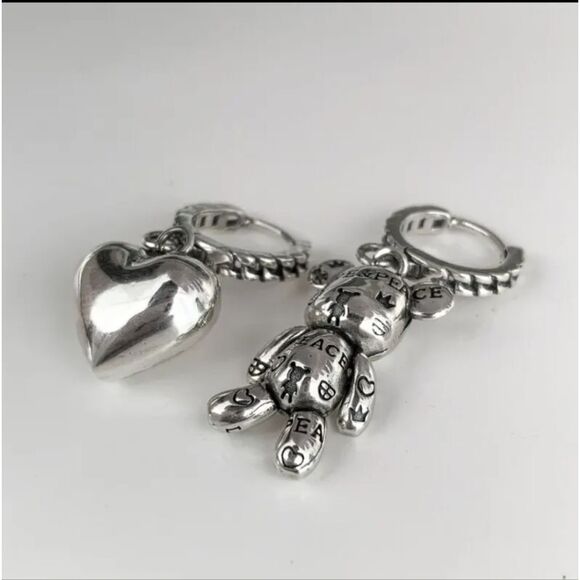 Sterling Silver 🐻 Teddy Bear ♥️ Heart Earrings - Picture 3 of 6